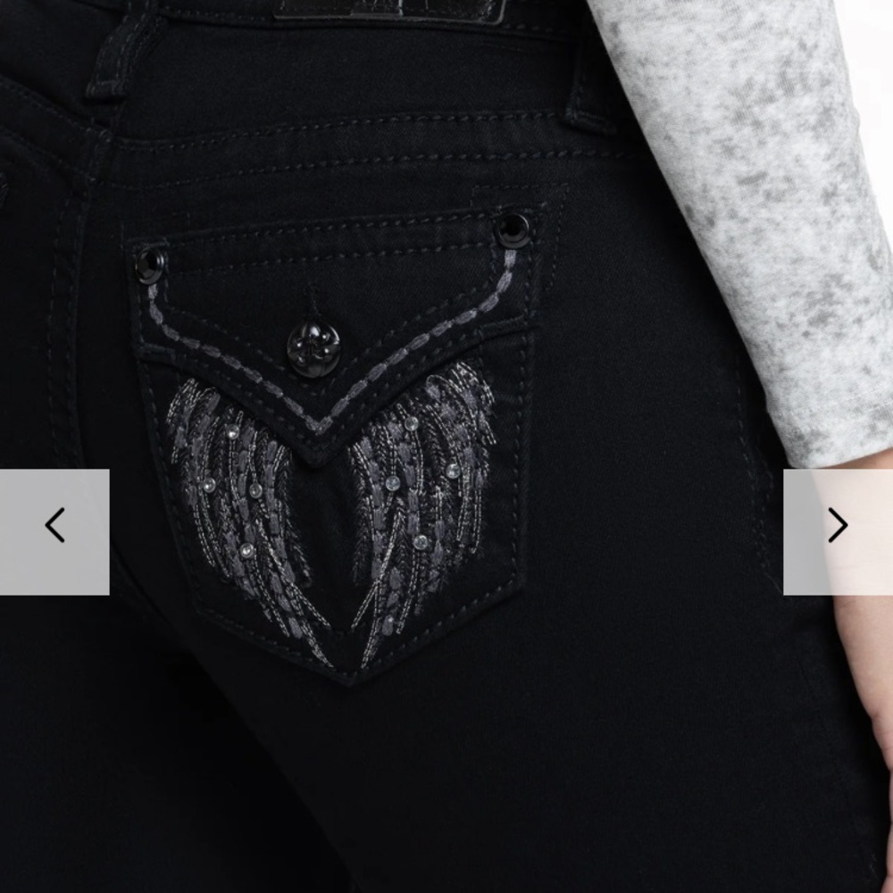 Miss Me -“Angel Wing” black mid-rise bootcut jeans… size 32x32